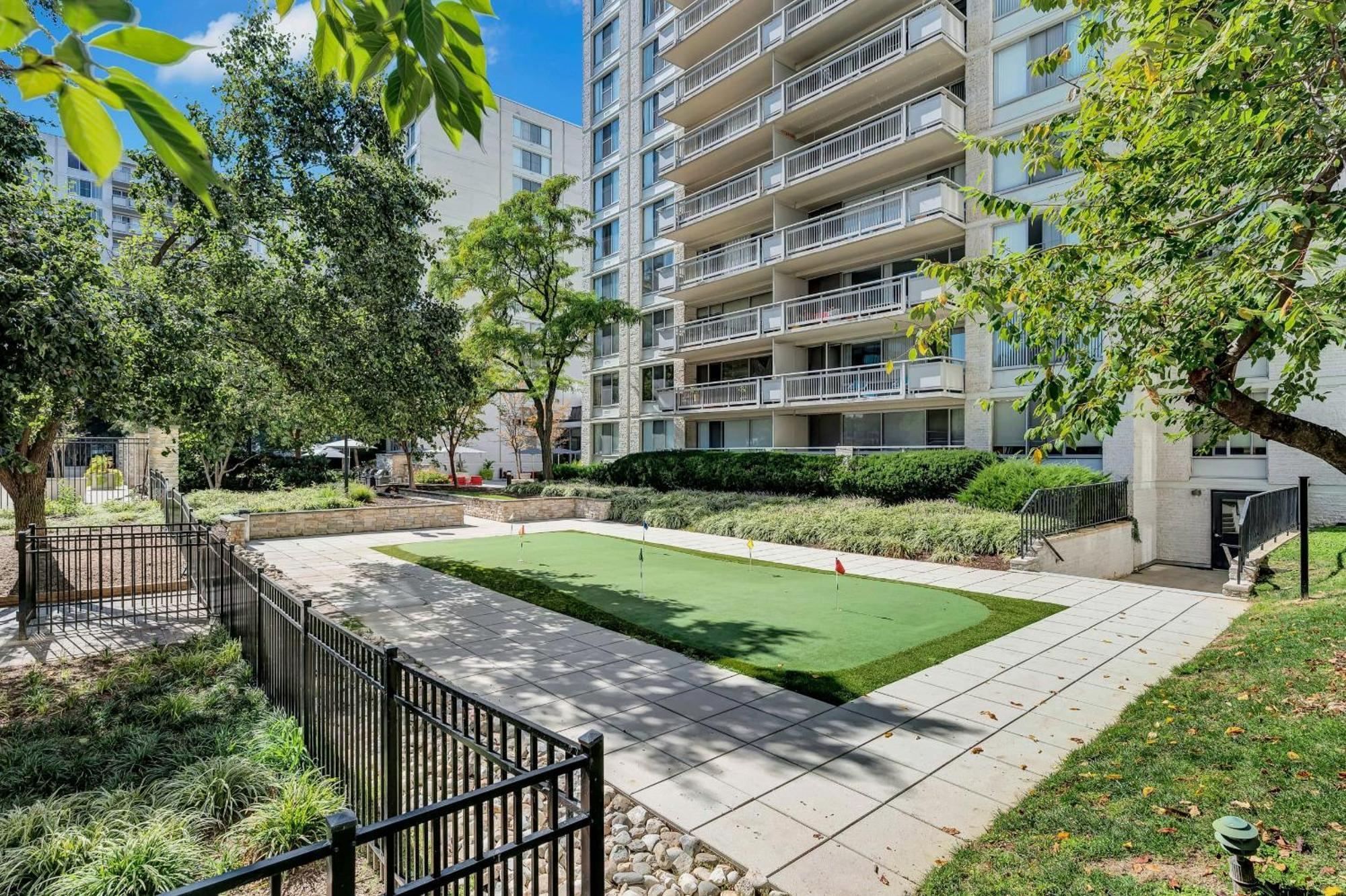 Apartment At Crystal City With Gym 阿林顿 外观 照片