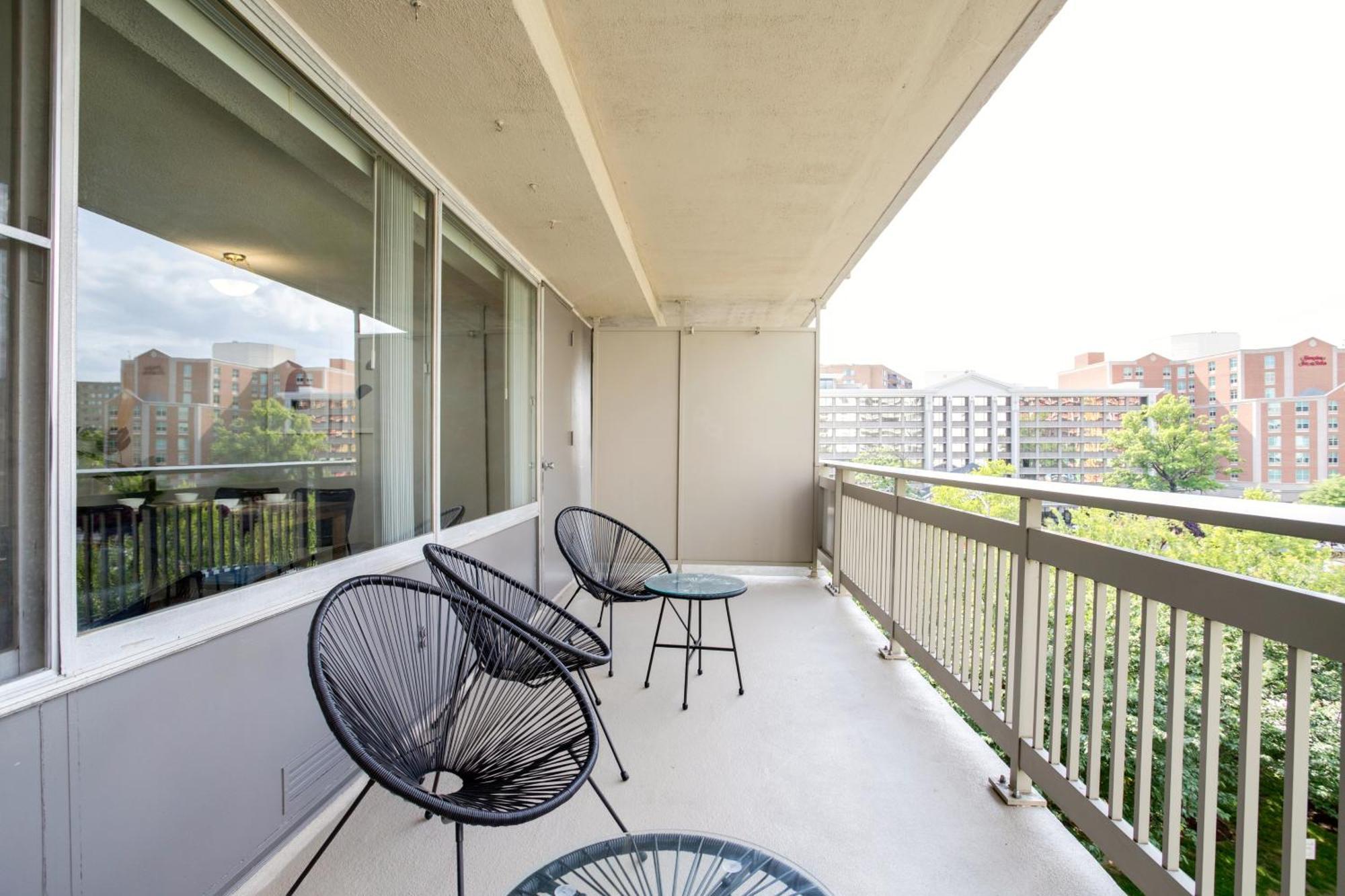 Apartment At Crystal City With Gym 阿林顿 外观 照片